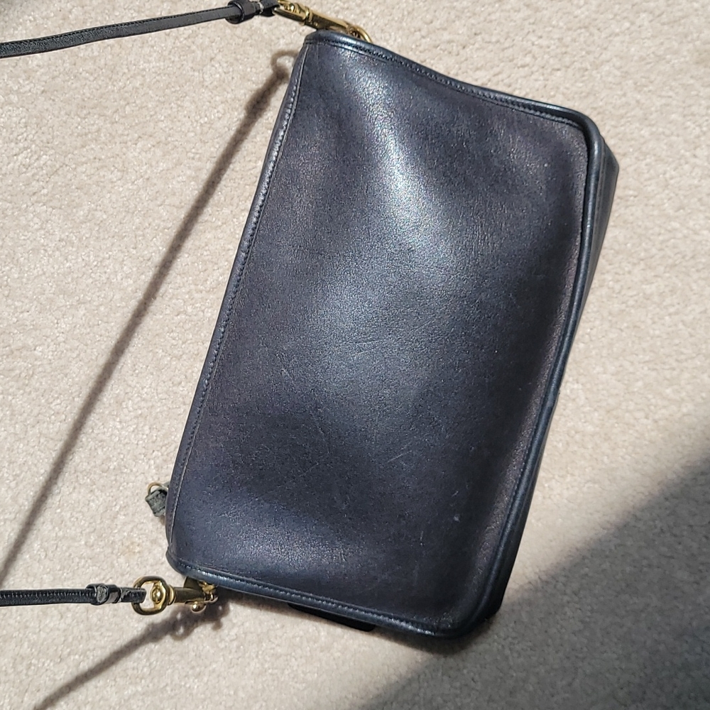 Coach Vintage Crossbody Bag - Picture 13 of 15